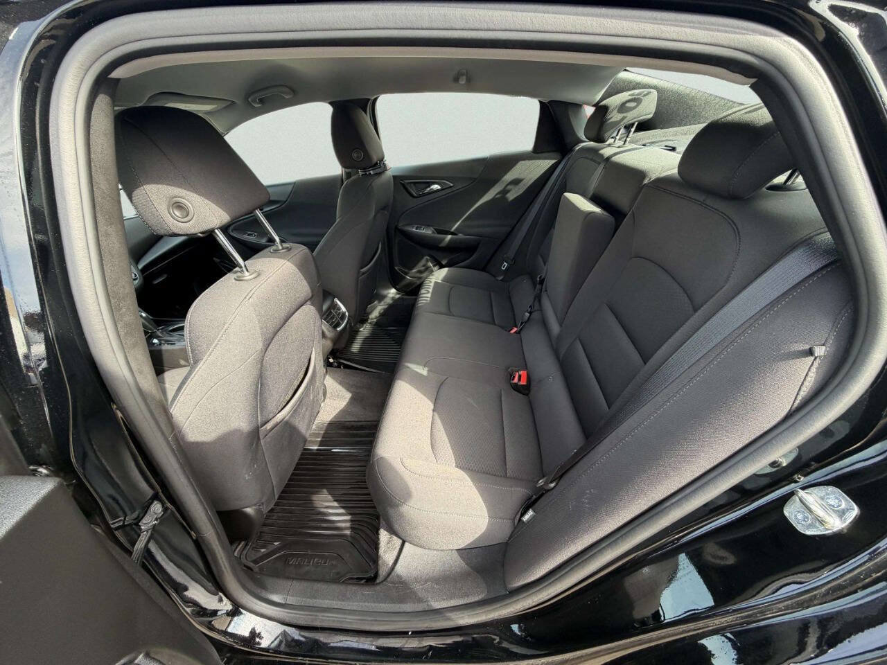 Used 2019 Chevrolet Malibu LT w/ LPO, Convenience Package 2 FWD image 21