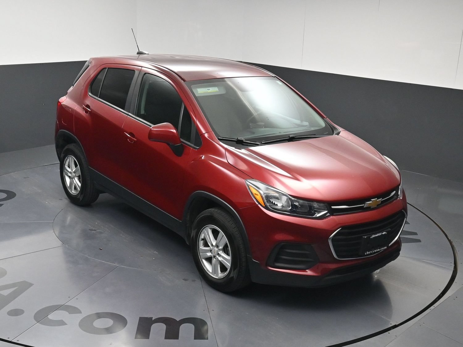 Used 2021 Chevrolet Trax LS w/ Tint and Cruise Package AWD/4WD image 31
