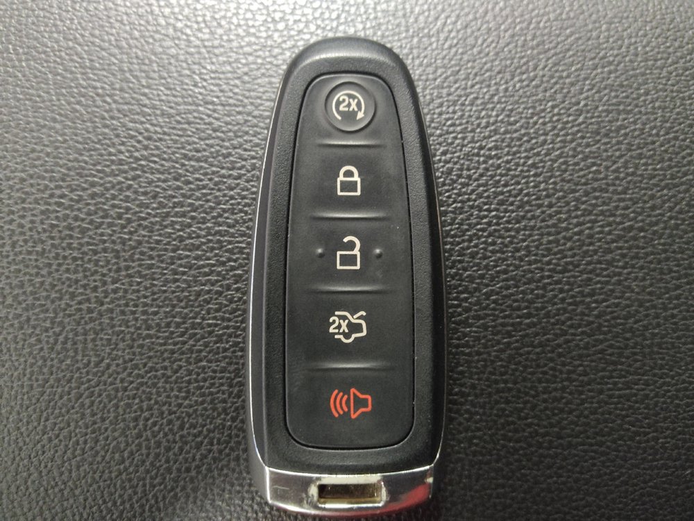 Used 2019 Ford Escape Titanium FWD image 32