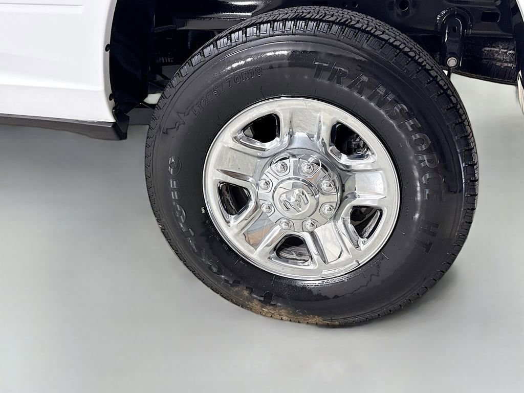 Used 2024 RAM 2500 Tradesman w/ Chrome Appearance Group image 34
