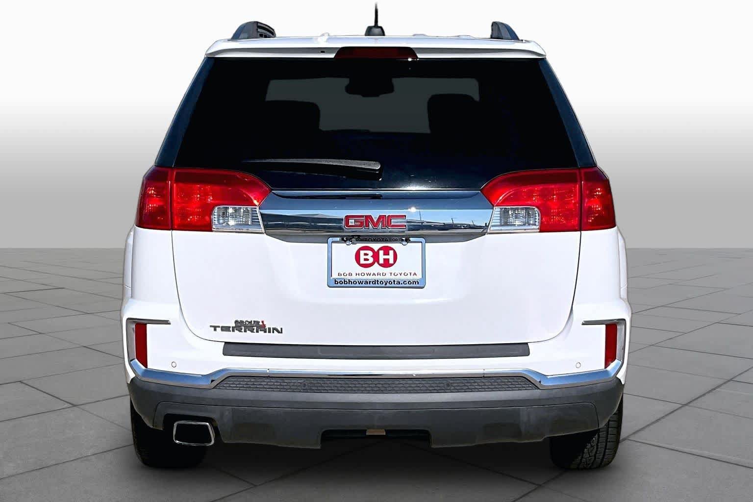 Used 2017 GMC Terrain SLT w/ Driver Alert Package I FWD image 5