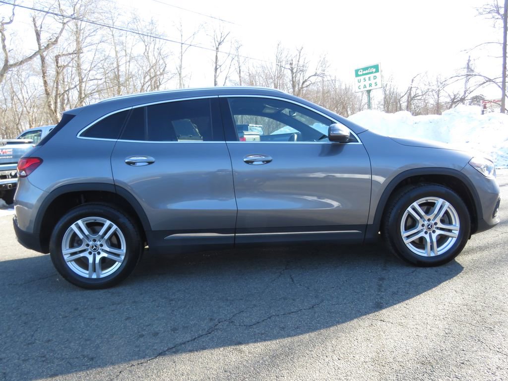 Used 2021 Mercedes-Benz GLA 250 4MATIC image 4