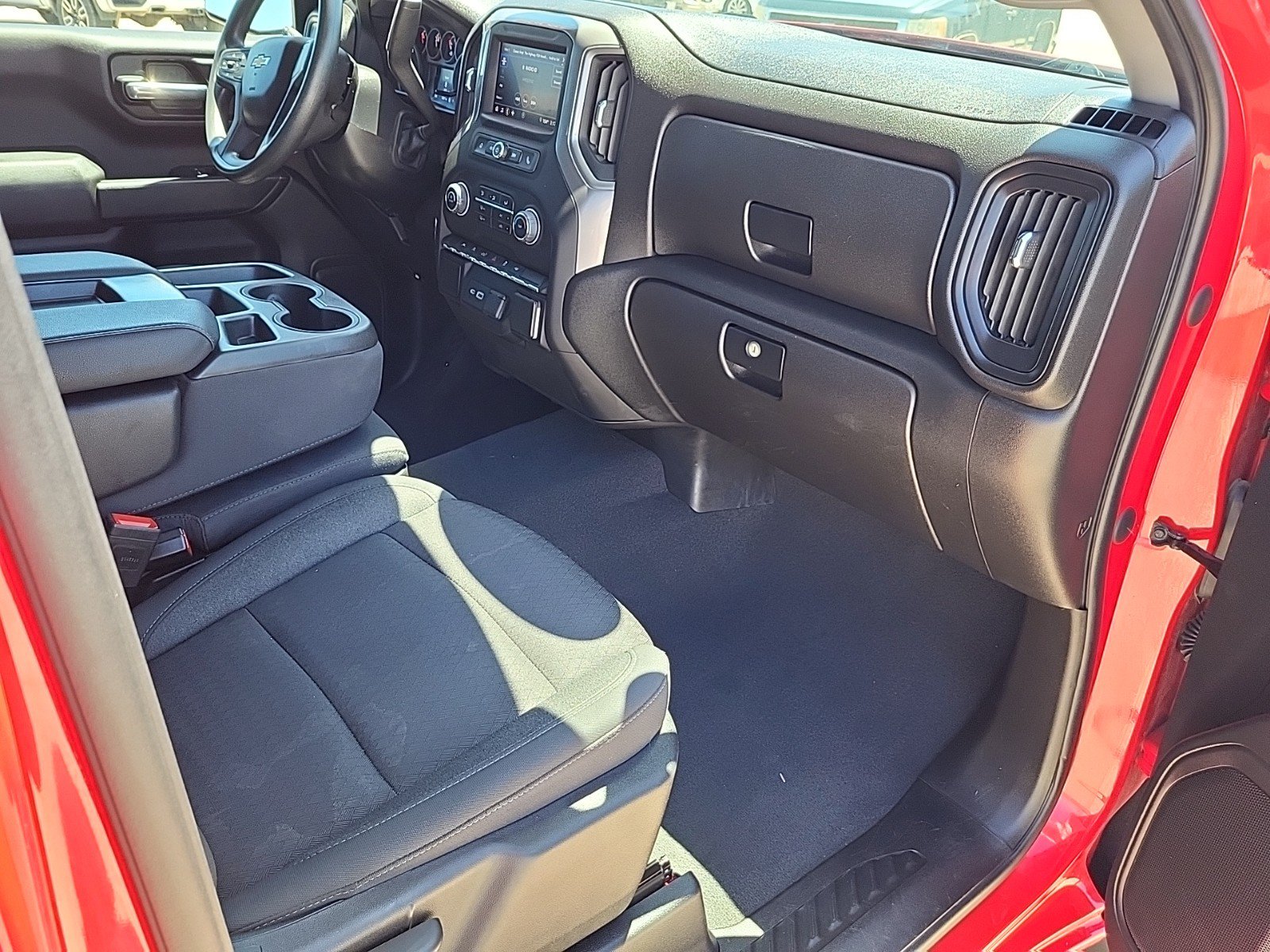 Used 2022 Chevrolet Silverado 1500 Custom RWD image 9
