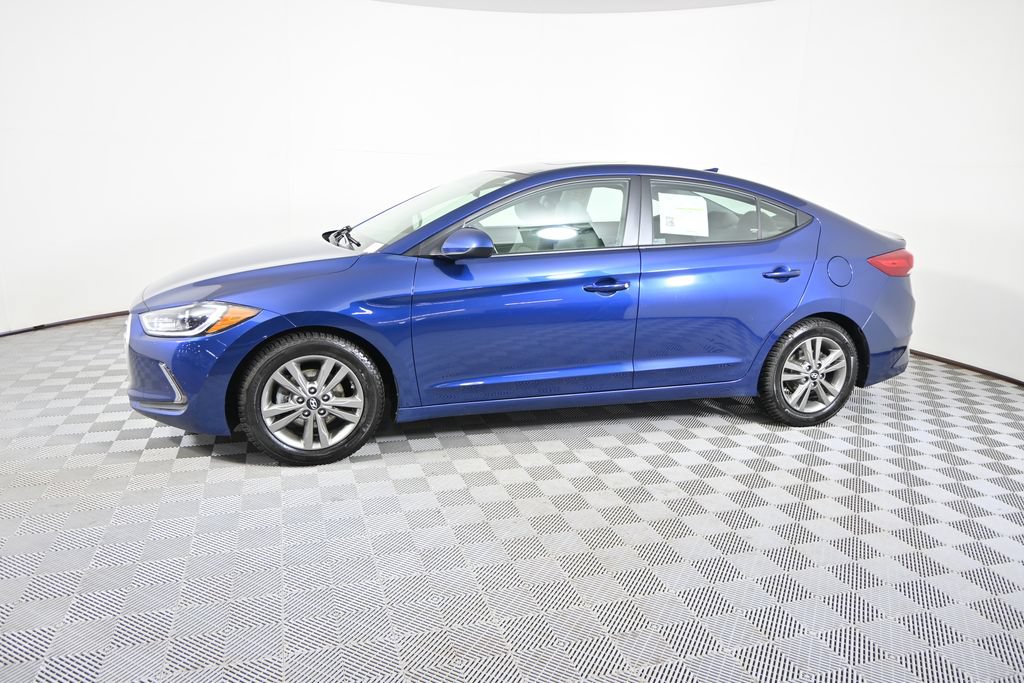 Used 2018 Hyundai Elantra Value Edition FWD image 2