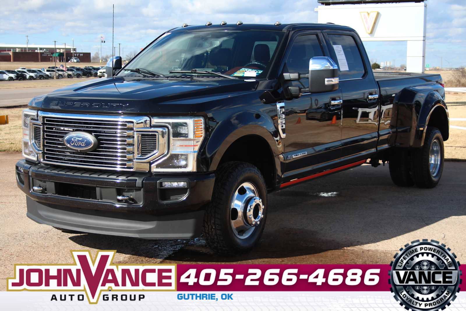 Used 2022 Ford F350 Platinum image 3