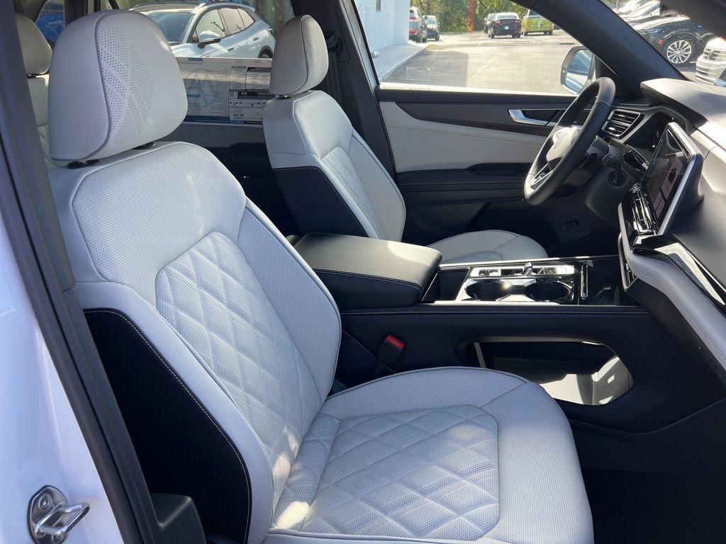 New 2026 Volkswagen Atlas Cross Sport SEL Premium R-Line image 23