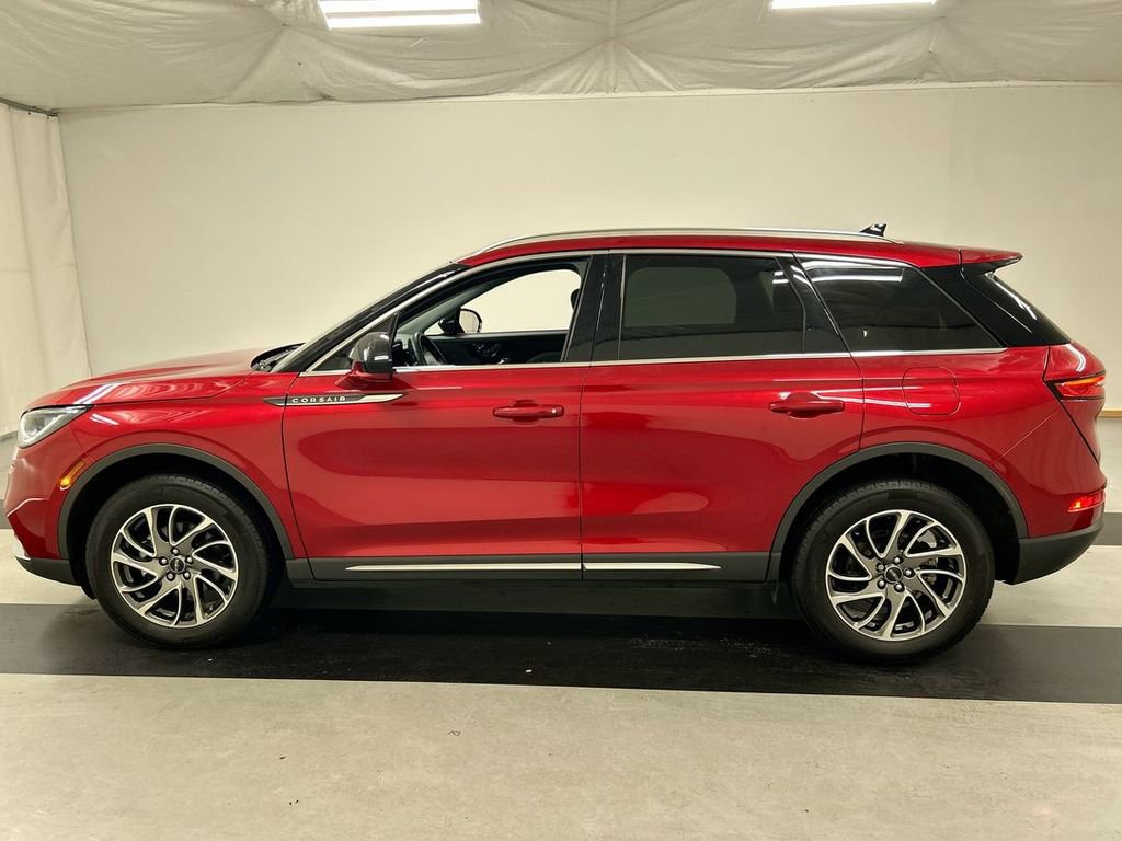 Used 2022 Lincoln Corsair Standard w/ Equipment Group 101A image 6