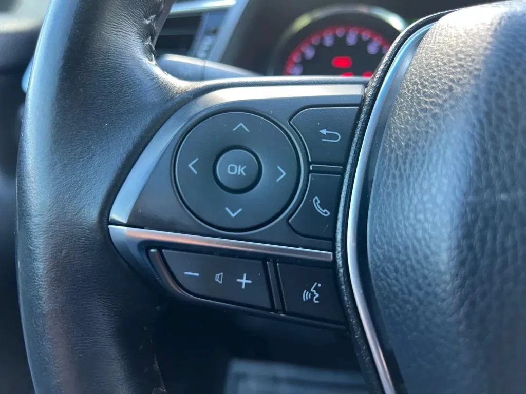Used 2018 Toyota Camry XSE FWD image 45