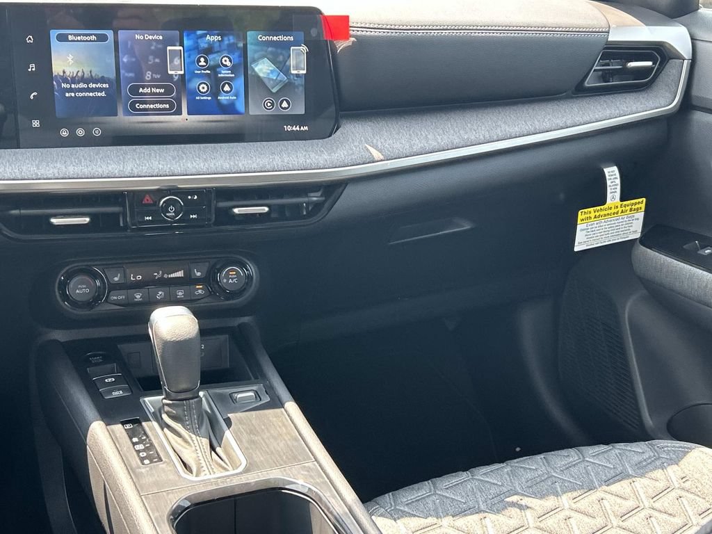 New 2026 Nissan Kicks SV w/ Cold Weather Package FWD image 20