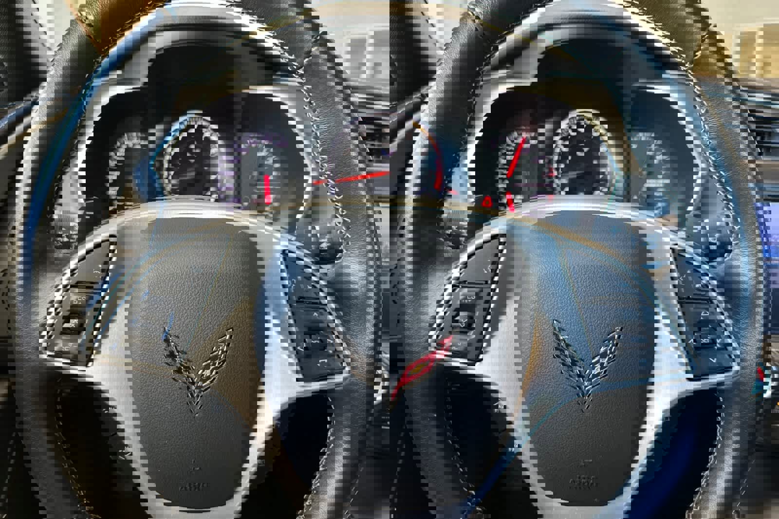 Used 2018 Chevrolet Corvette Stingray Coupe w/ 1LT image 21