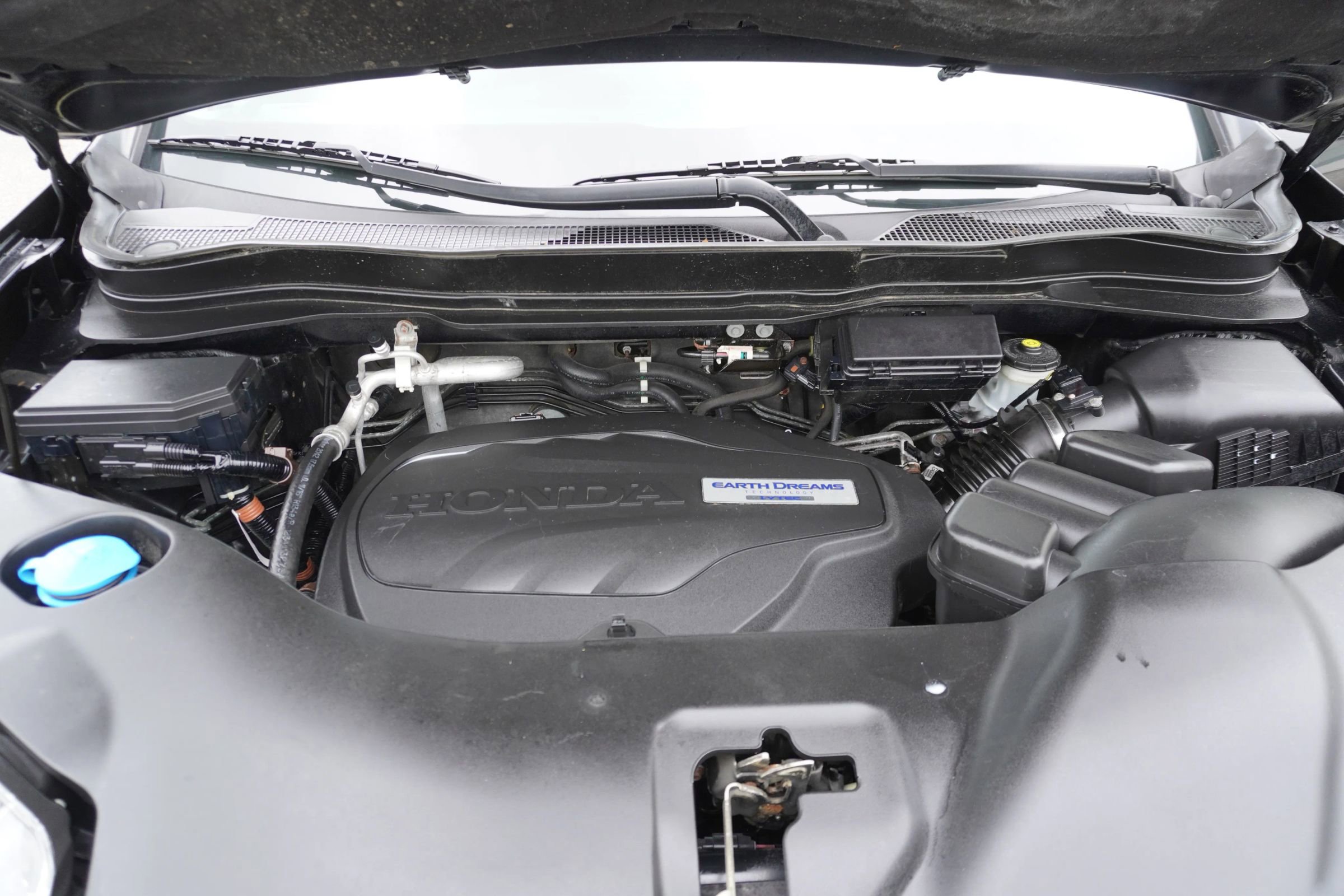 Used 2016 Honda Pilot Elite image 38