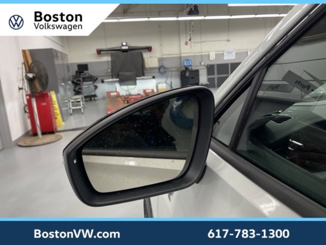 New 2026 Volkswagen Tiguan SE R-Line image 8