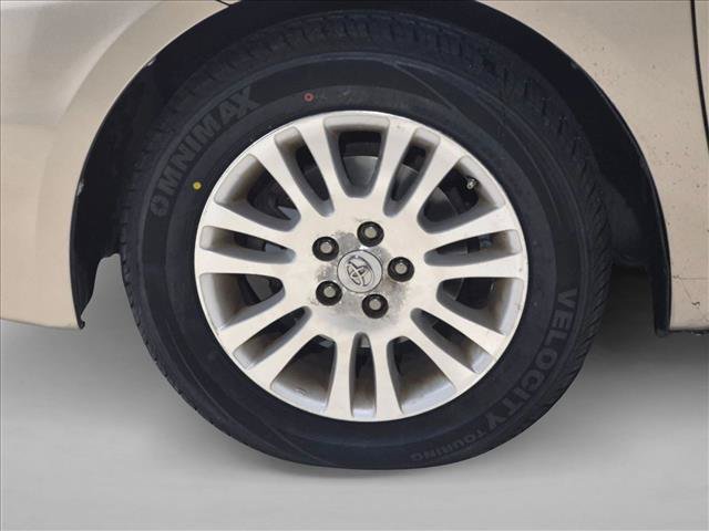 Used 2008 Toyota Sienna XLE Limited FWD image 5