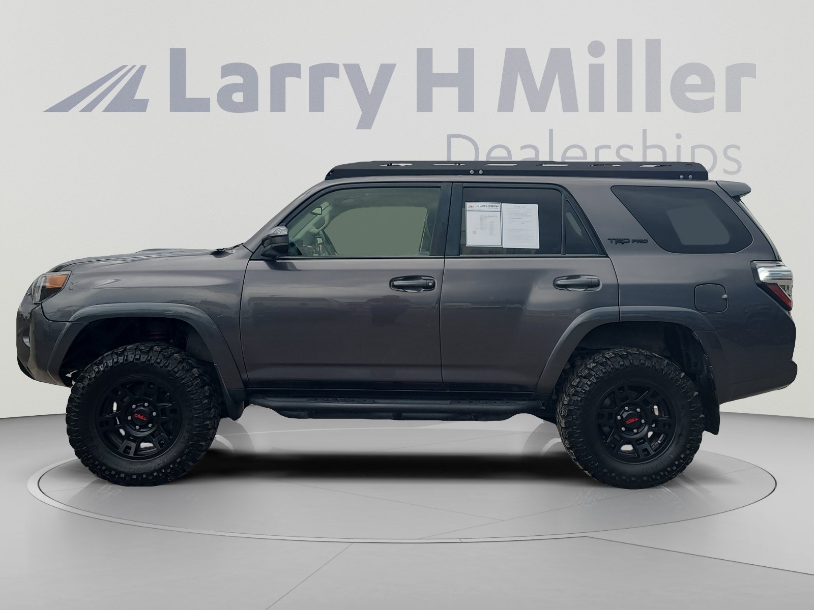 Used 2016 Toyota 4Runner TRD Pro AWD/4WD image 2
