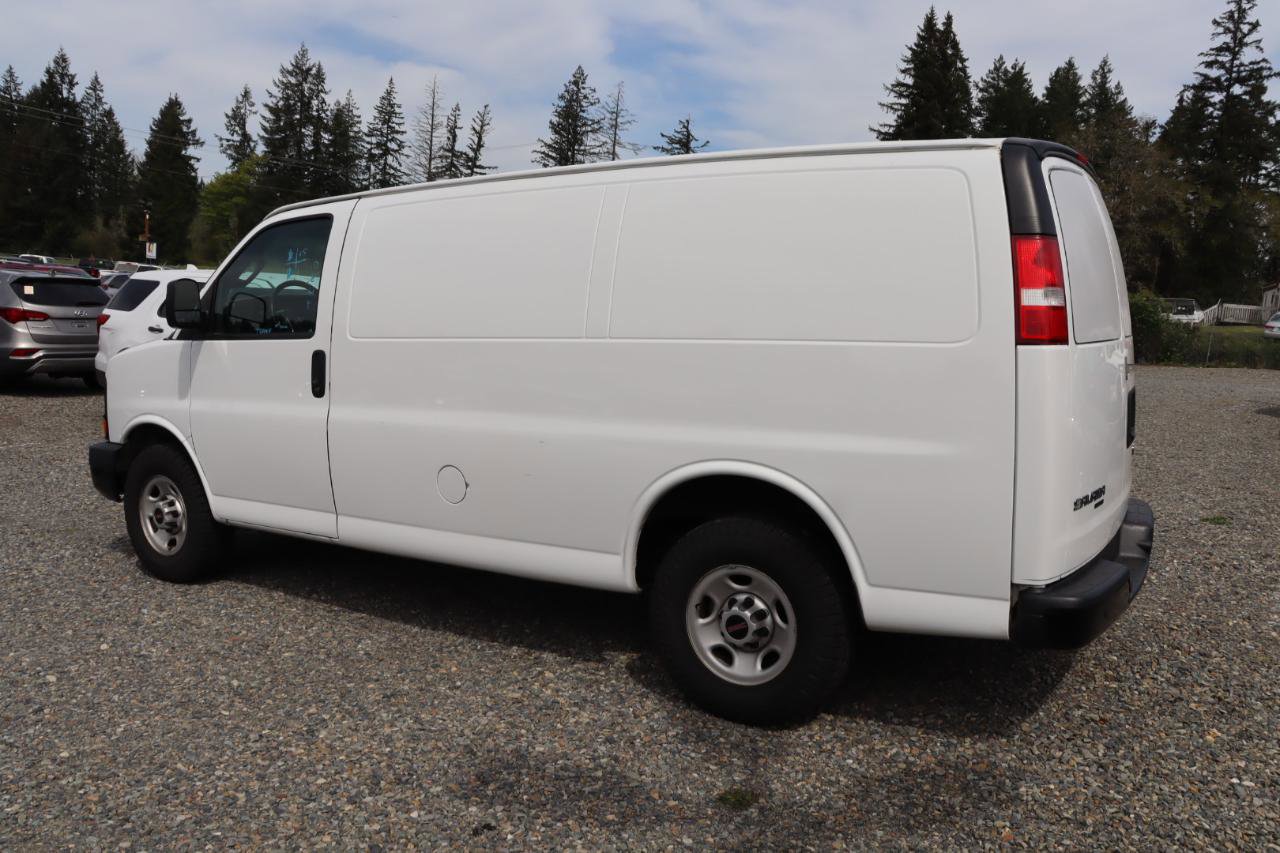 Used 2016 GMC Savana 3500 RWD image 3