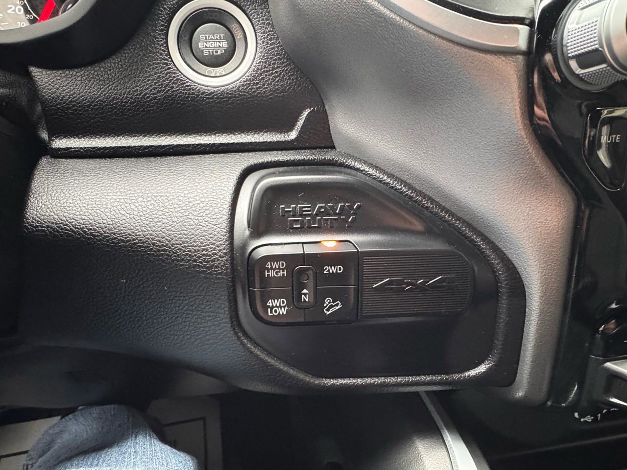 Used 2024 RAM 2500 Big Horn w/ Night Edition image 32