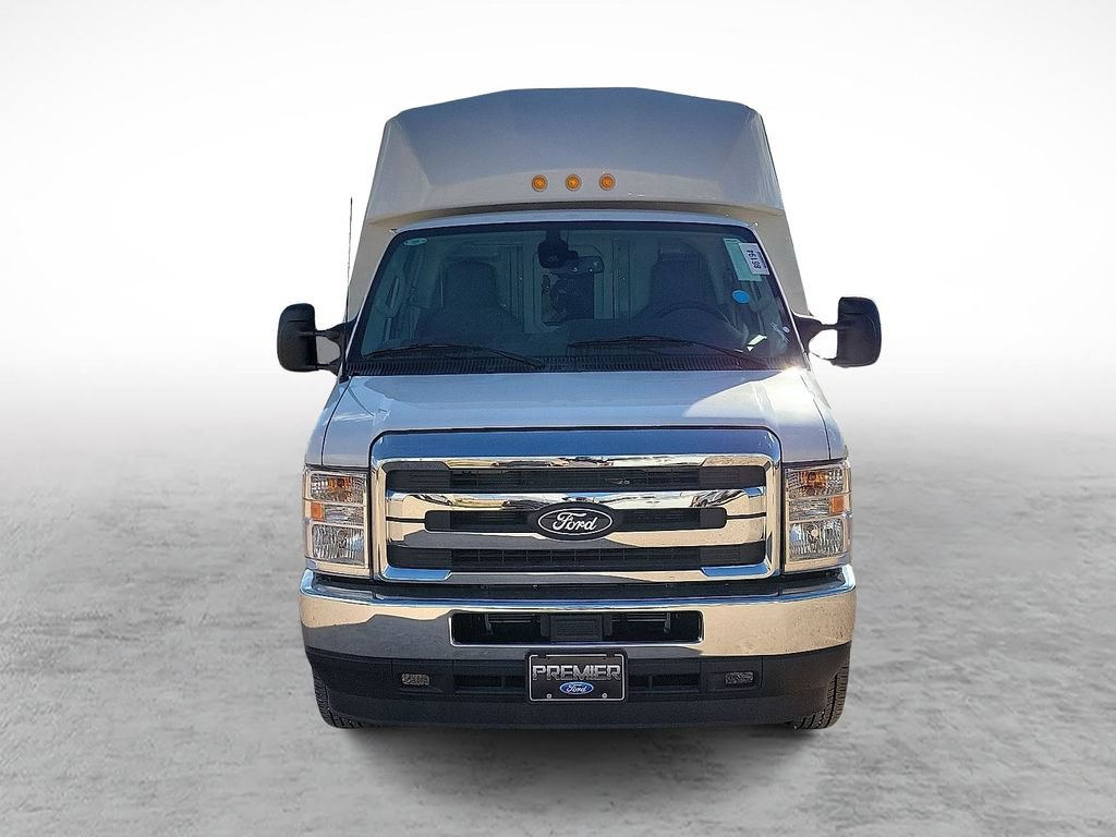 New 2026 Ford E-350 and Econoline 350 Super Duty w/ Power Equipment Group RWD image 3