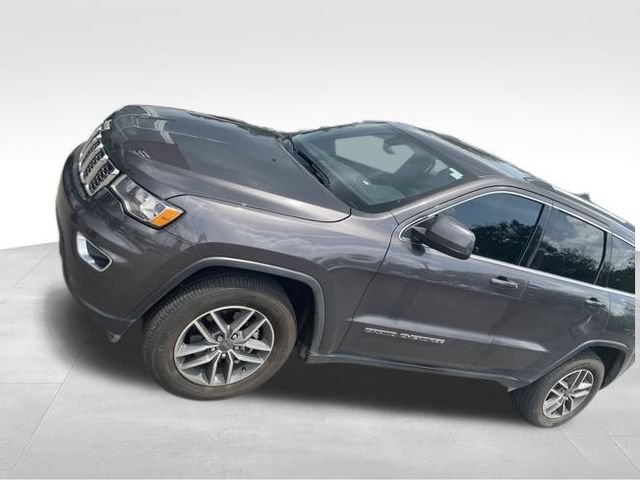 Used 2020 Jeep Grand Cherokee Laredo w/ Laredo X Package RWD image 9