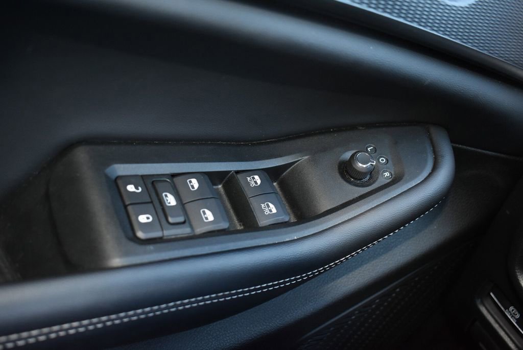 Used 2024 Jeep Grand Cherokee Altitude image 23