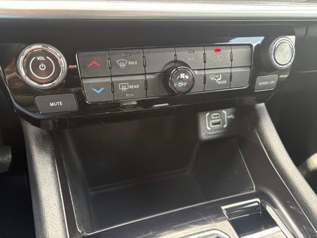 Used 2024 Jeep Compass Latitude AWD/4WD image 29