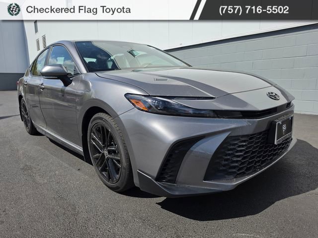 Used 2025 Toyota Camry SE w/ Convenience Package image 16