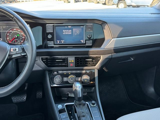 Certified 2020 Volkswagen Jetta R-Line image 14