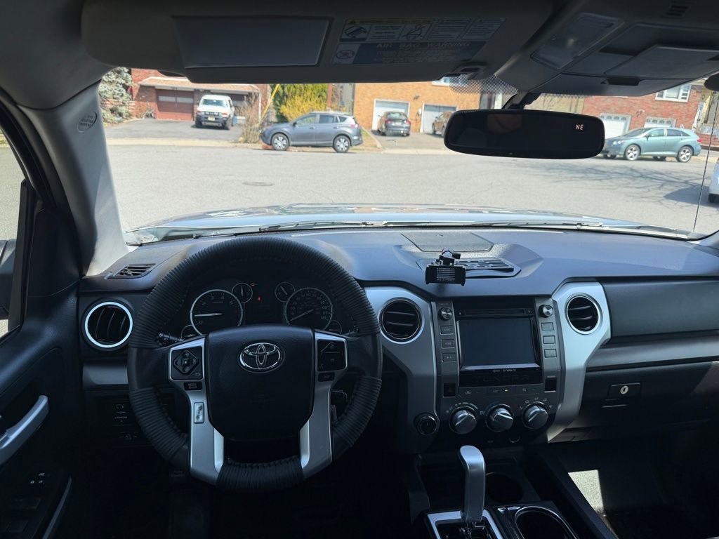 Used 2014 Toyota Tundra SR5 w/ SR5 Upgrade Package AWD/4WD image 22
