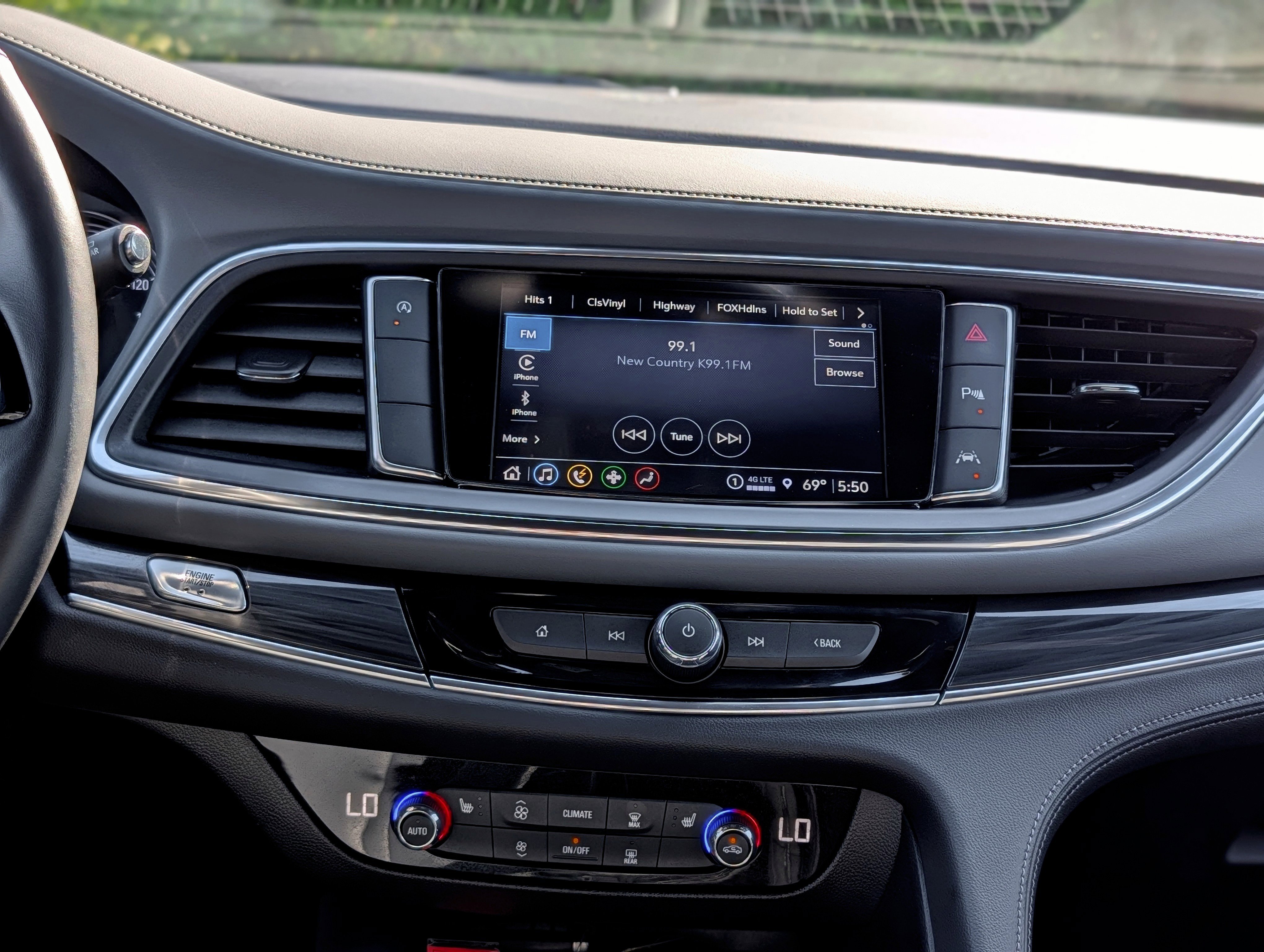 Used 2024 Buick Enclave Essence w/ Sport Touring Edition image 15