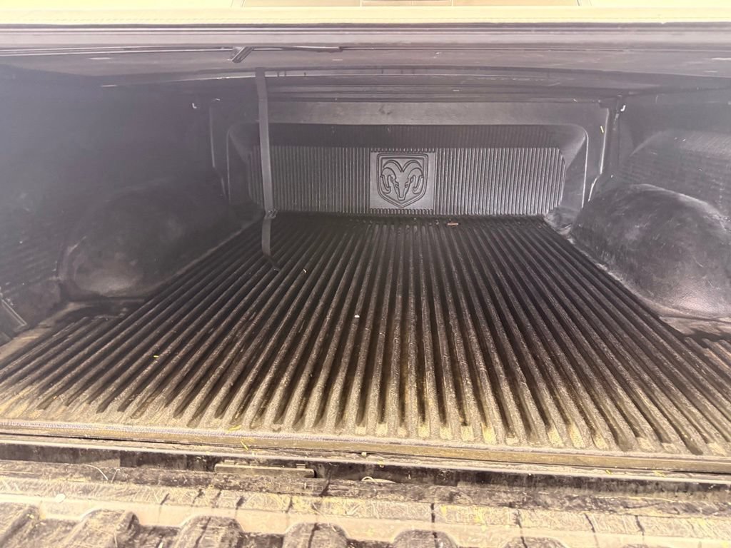 Used 2015 RAM 1500 Laramie w/ Convenience Group AWD/4WD image 10