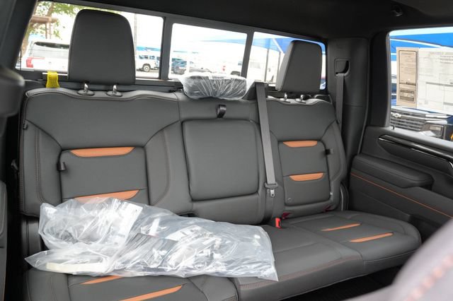 New 2026 GMC Sierra 2500 AT4 w/ AT4 Premium Plus Package AWD/4WD image 11
