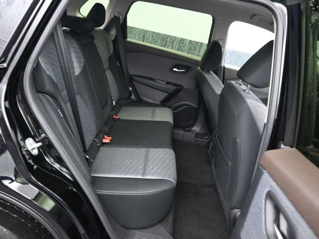 Used 2023 Nissan Rogue SV image 7