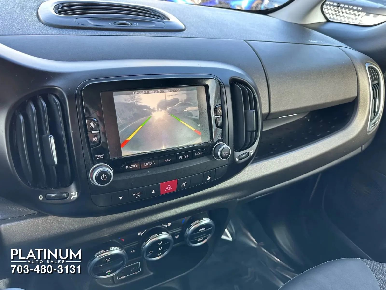 Used 2016 FIAT 500L Trekking image 11