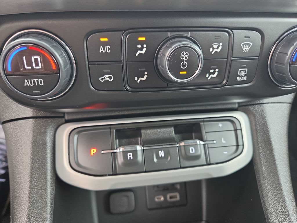 Certified 2023 GMC Acadia SLE w/ Driver Convenience Package AWD/4WD image 24