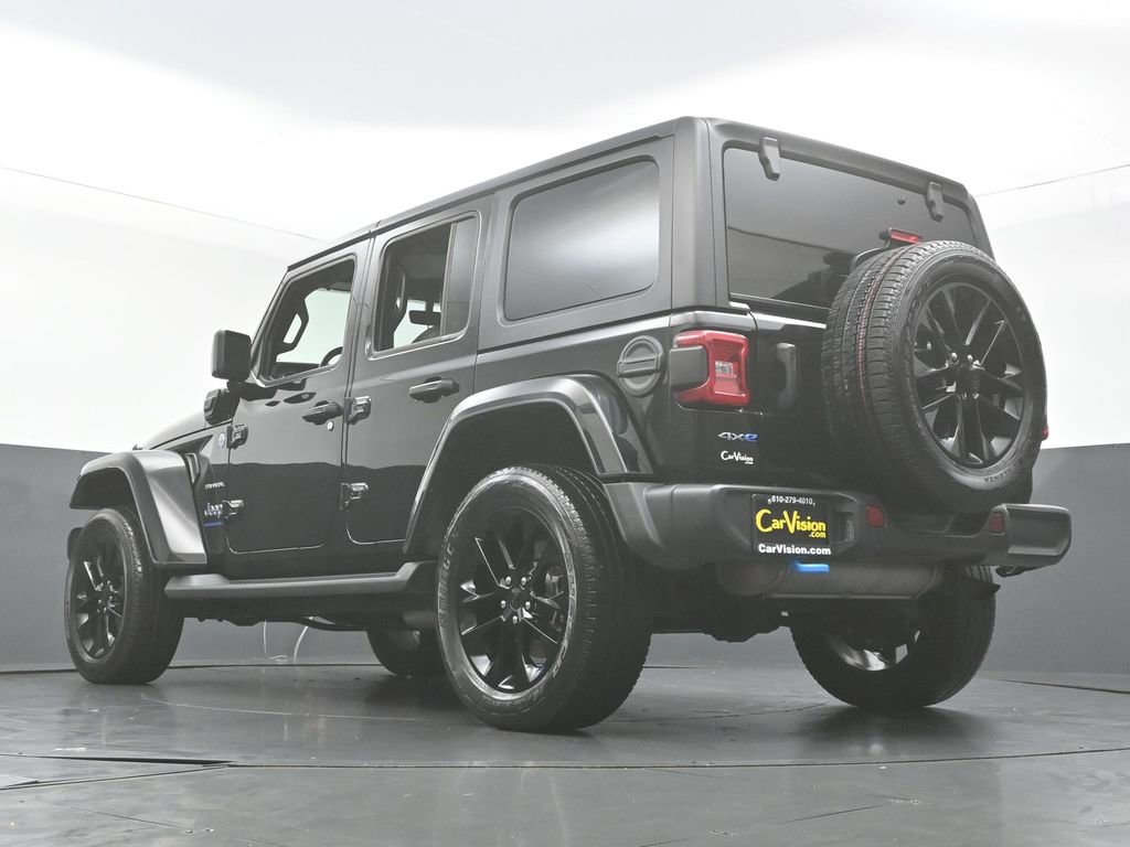 Used 2023 Jeep Wrangler Unlimited Sahara w/ Cold Weather Group AWD/4WD image 44