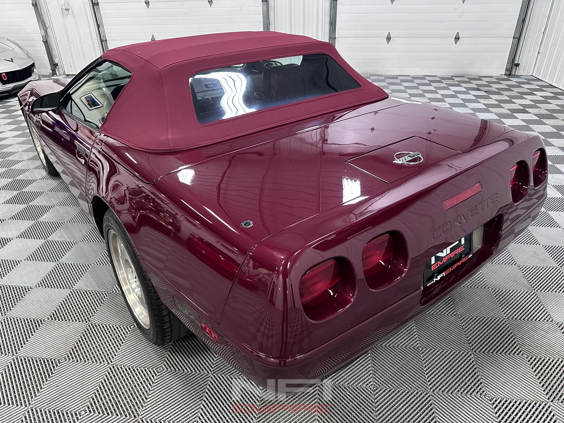 Used 1993 Chevrolet Corvette Convertible RWD image 19
