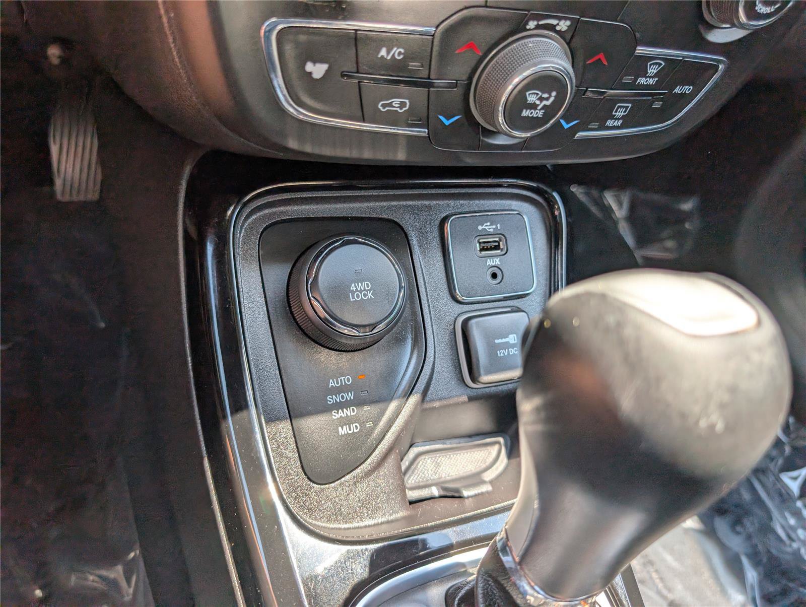 Used 2019 Jeep Compass Limited AWD/4WD image 25