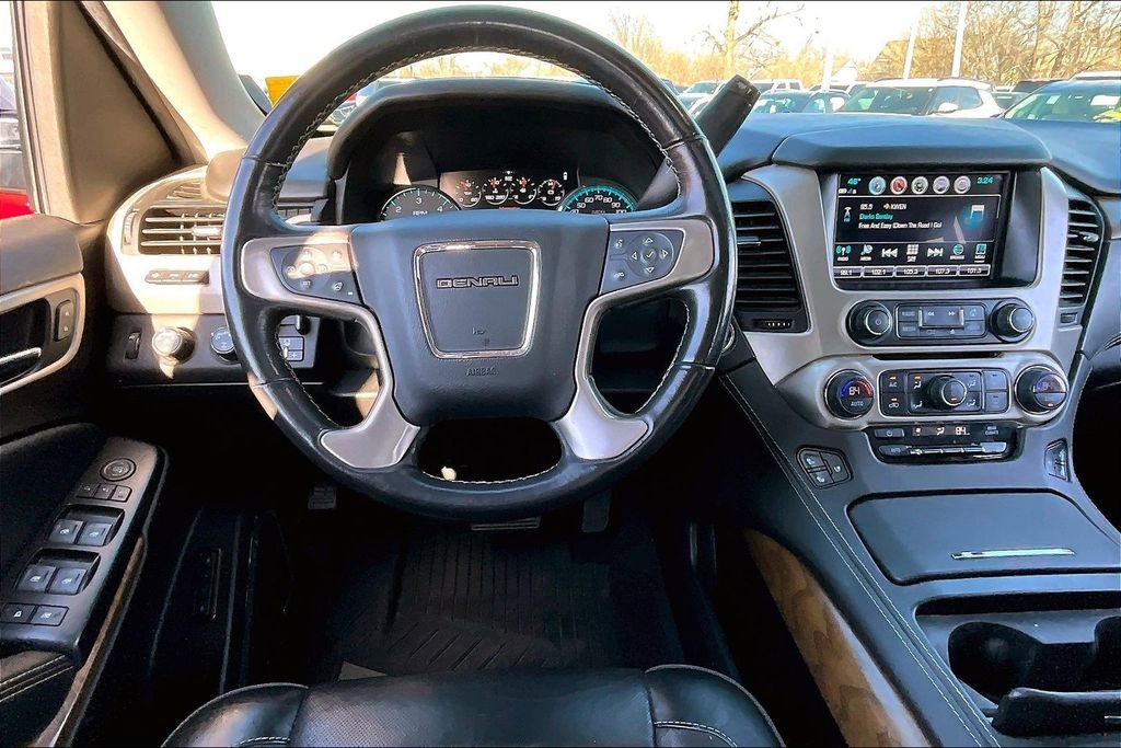 Used 2020 GMC Yukon XL Denali w/ Denali Ultimate Package image 8