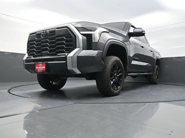 Used 2023 Toyota Tundra Limited w/ TRD Off-Road Package AWD/4WD image 32
