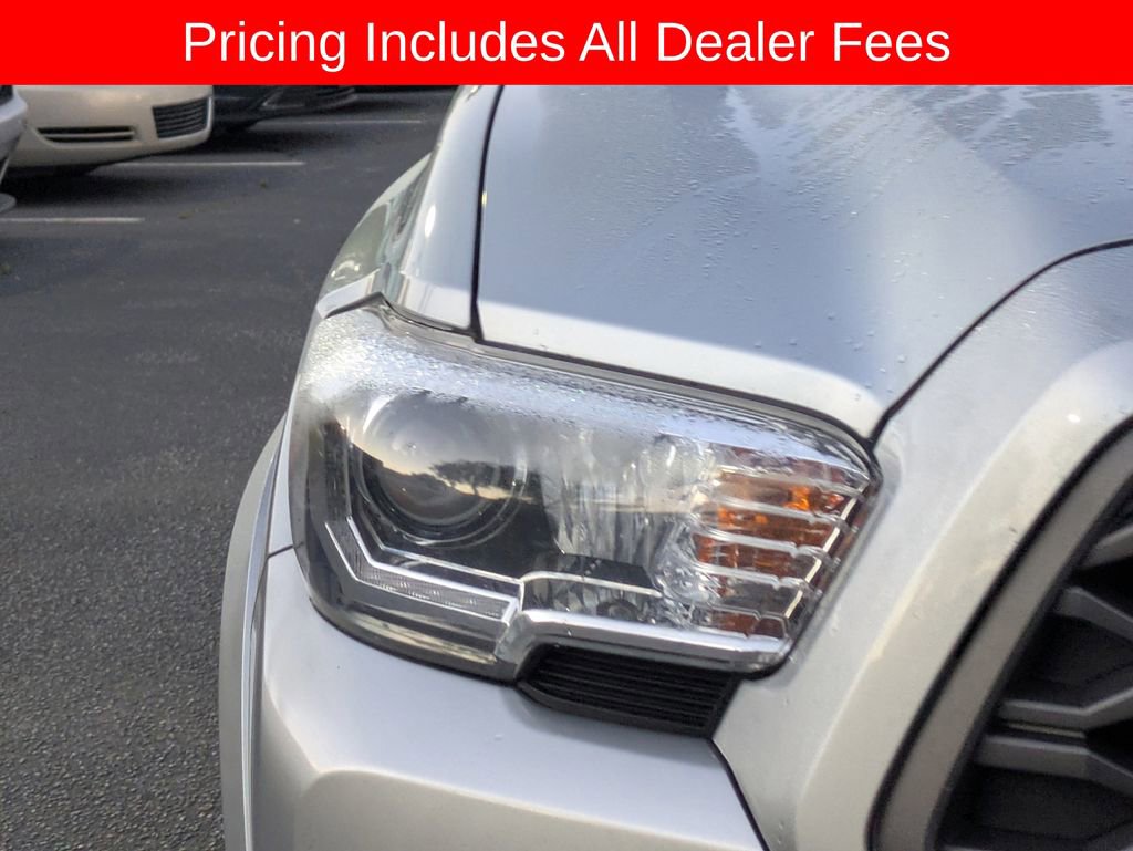 Used 2022 Toyota Tacoma TRD Sport w/ Technology Package RWD image 11