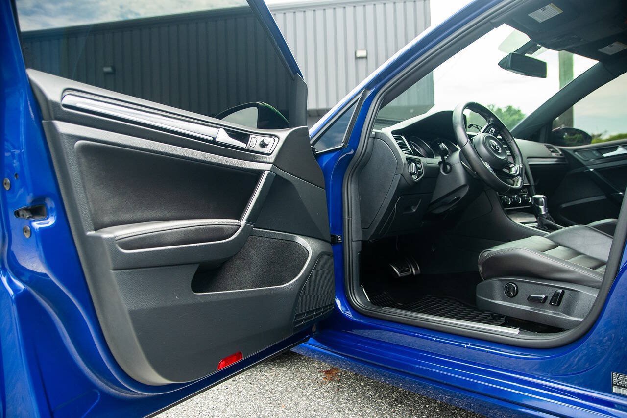 Used 2015 Volkswagen Golf R 4-Door AWD/4WD image 20