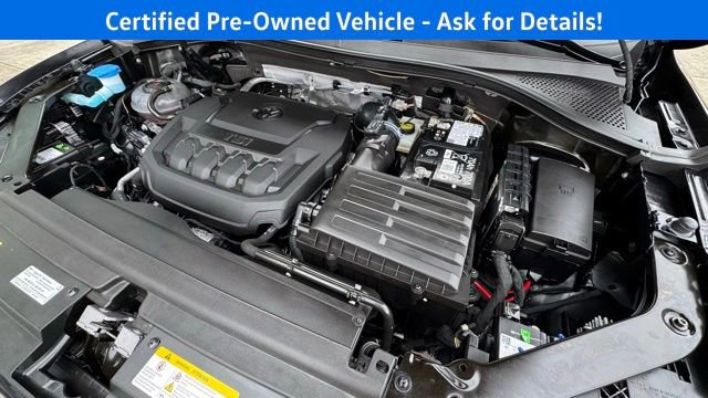 Certified 2024 Volkswagen Tiguan SEL R-Line image 18