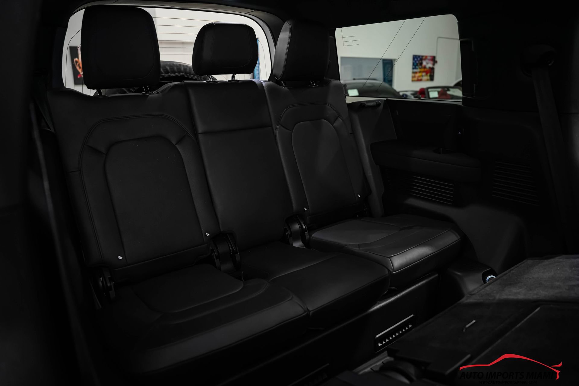 Used 2023 Land Rover Defender 130 X-Dynamic SE image 58