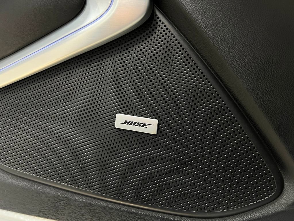 Used 2020 Chevrolet Camaro SS RWD image 16