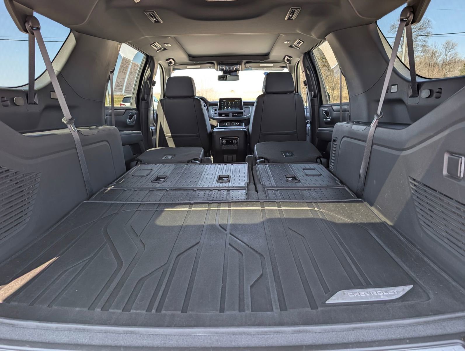 Certified 2023 Chevrolet Suburban Z71 w/ Luxury Package image 42