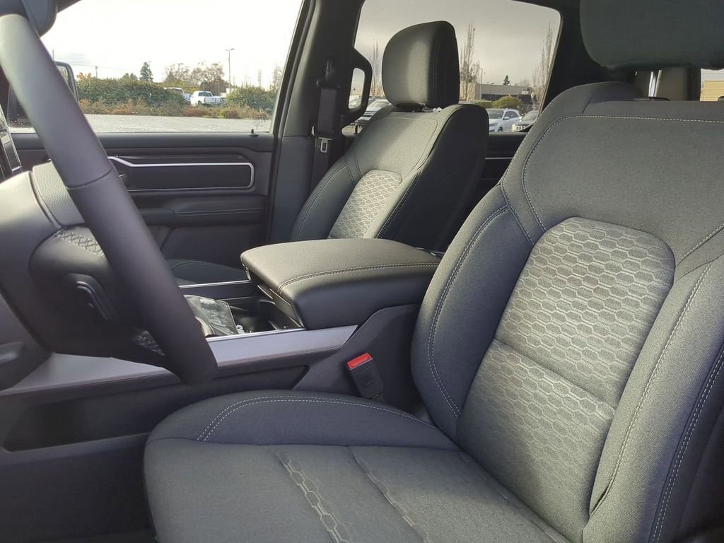 New 2026 RAM 1500 Big Horn AWD/4WD image 6