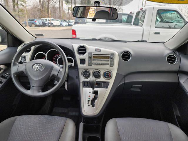 Used 2009 Toyota Matrix S AWD/4WD image 19