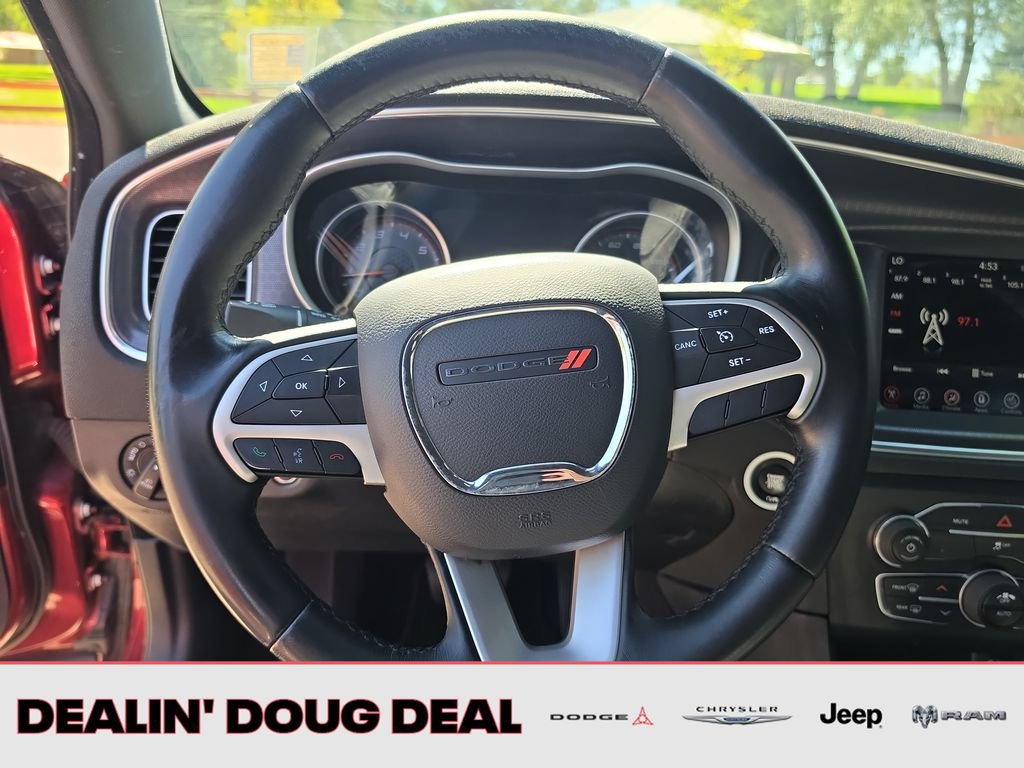 Used 2017 Dodge Charger SXT RWD image 14