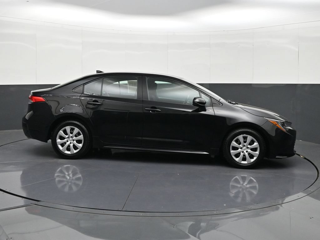 Used 2024 Toyota Corolla LE FWD image 6