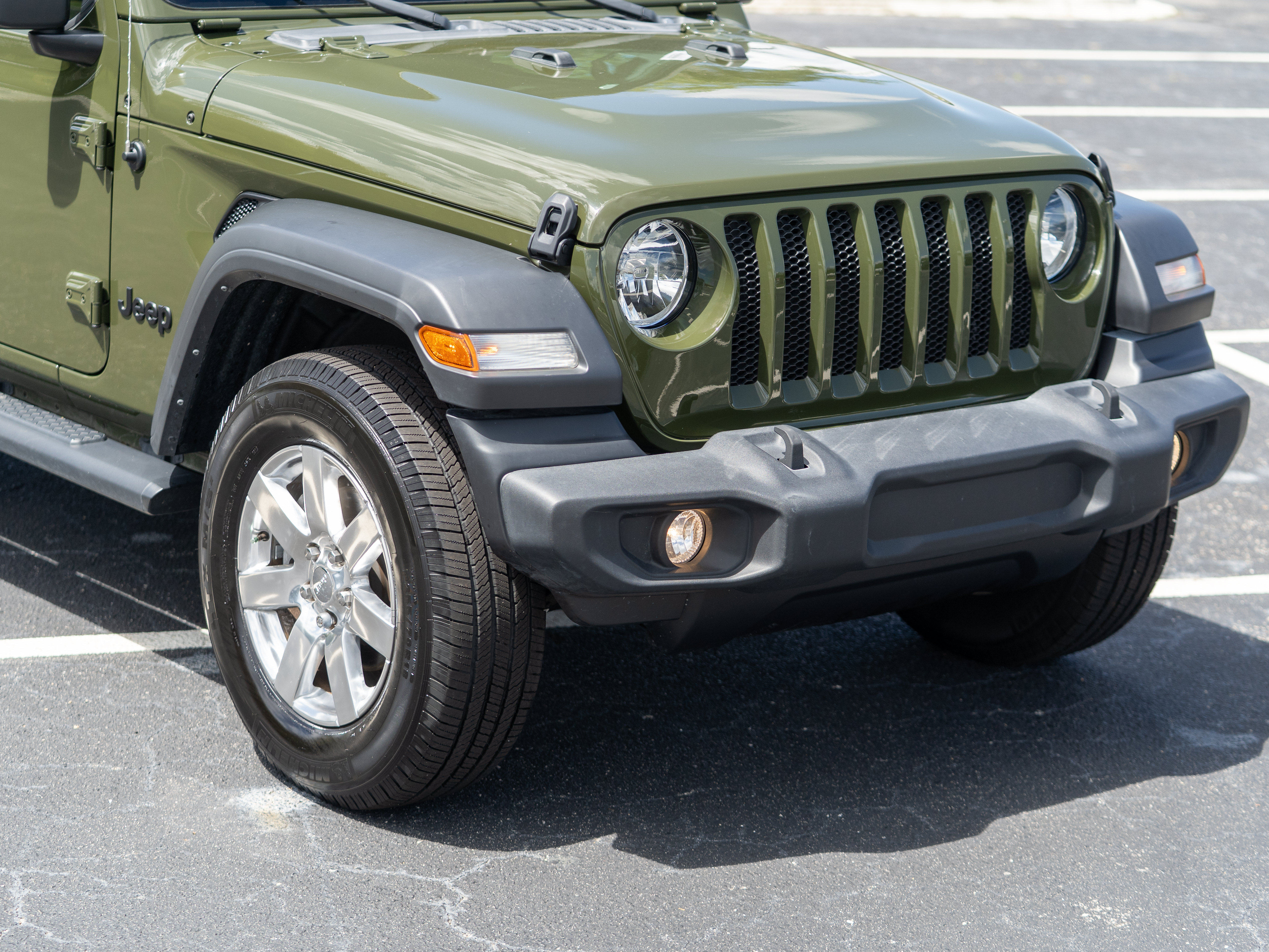 Used 2023 Jeep Wrangler Sport AWD/4WD image 37
