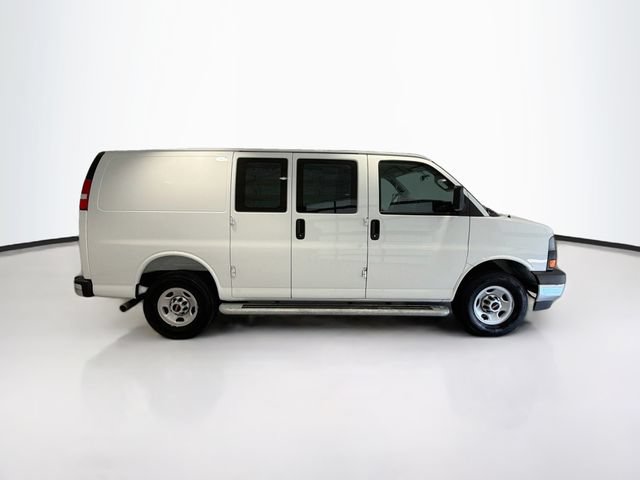 Used 2025 GMC Savana 2500 w/ Driver Convenience Package RWD image 8